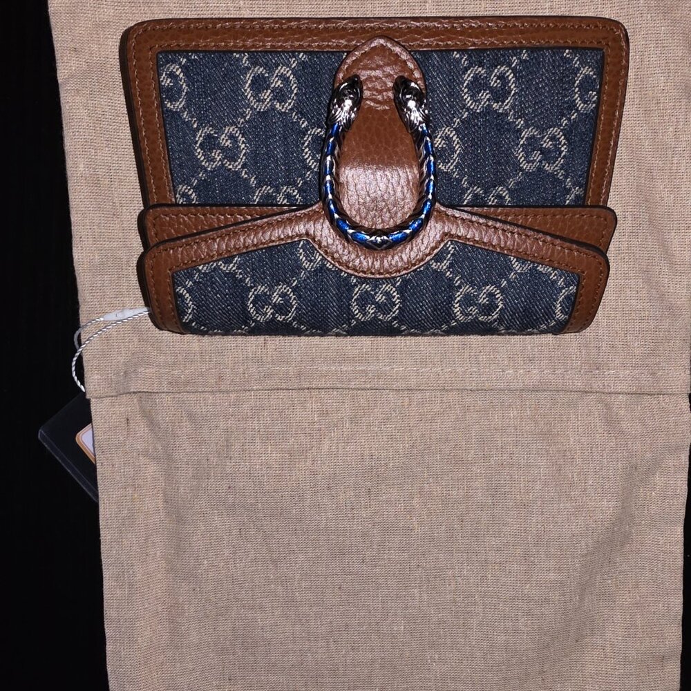 Gucci Cross Body Clutch - Picture 5 of 10